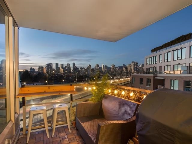 704 445 W 2nd Avenue