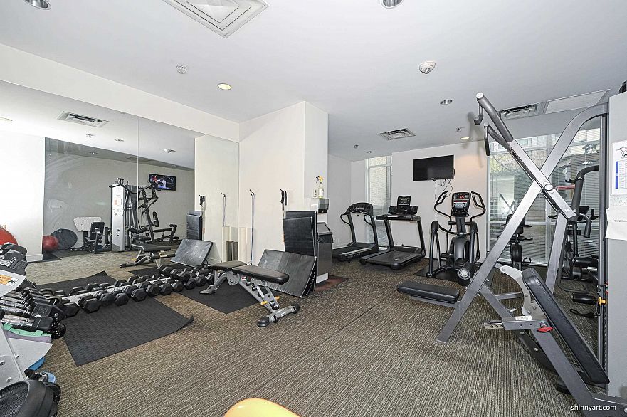 2407 888 Homer Street