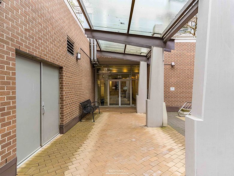 704 445 W 2nd Avenue