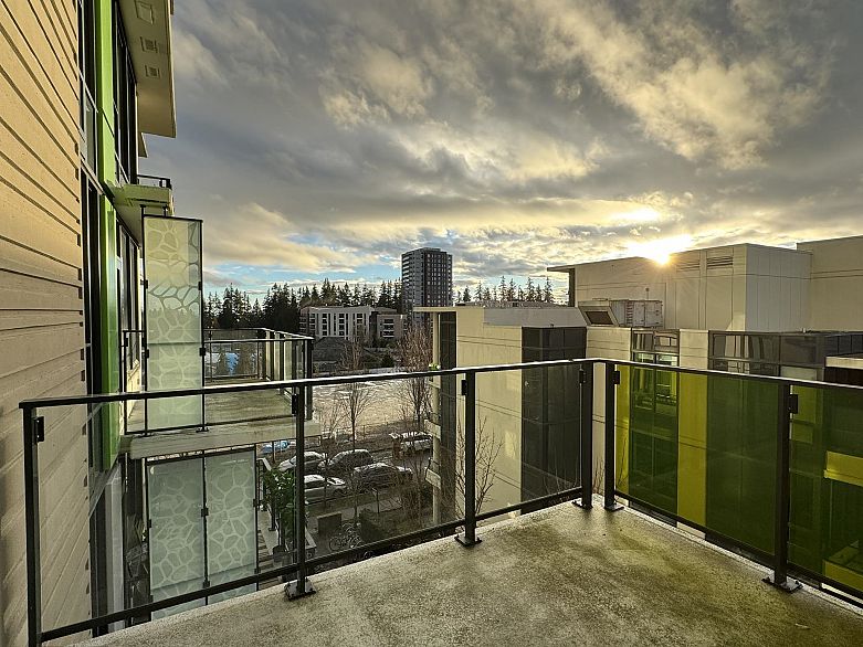 501 3487 Binning Road