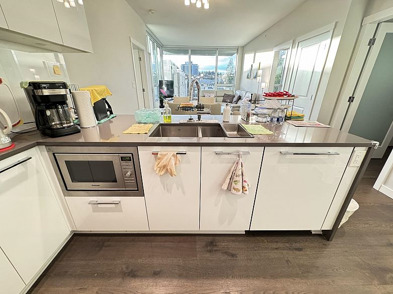 501 3487 Binning Road