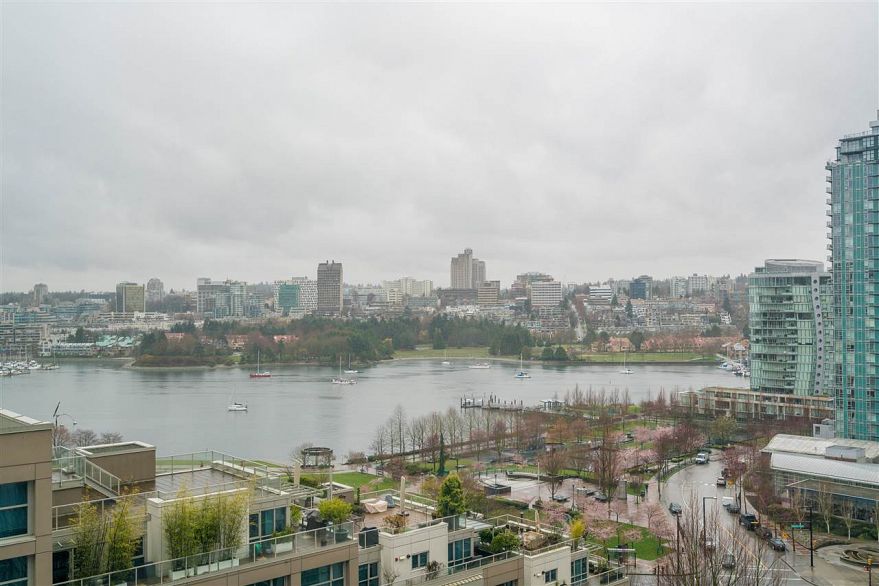 1404 1323 Homer Street