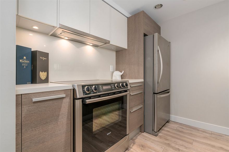 1404 1323 Homer Street