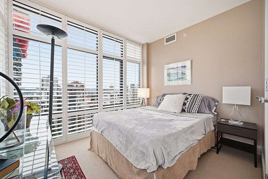 1602 1863 Alberni Street