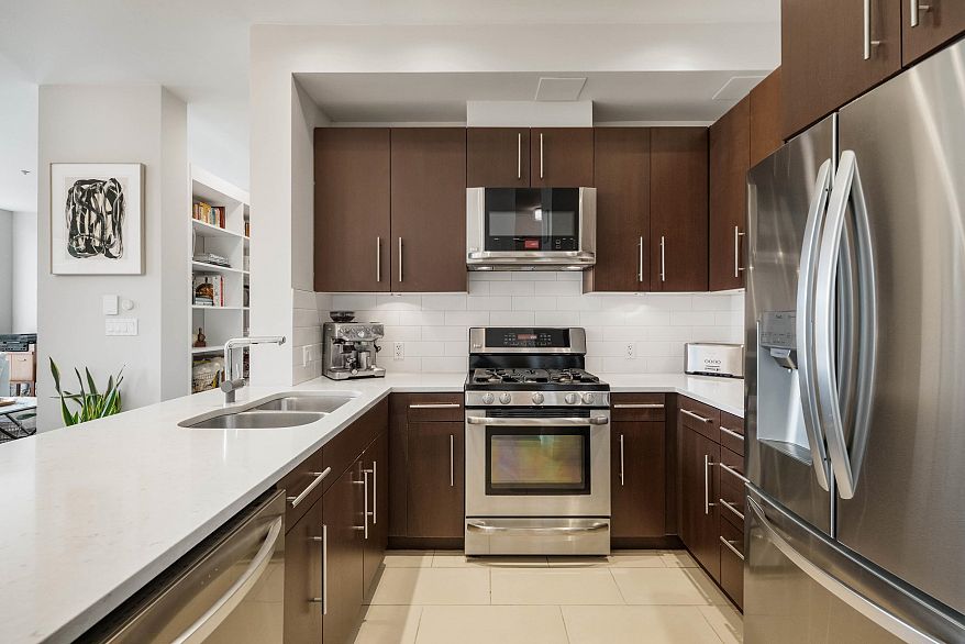 204 2108 W 12th Avenue