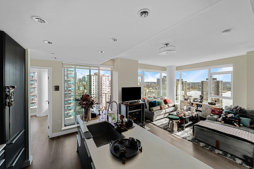 1804 1221 Bidwell Street