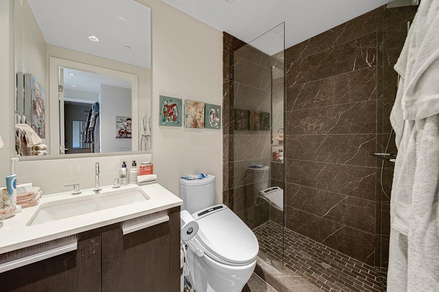 1804 1221 Bidwell Street