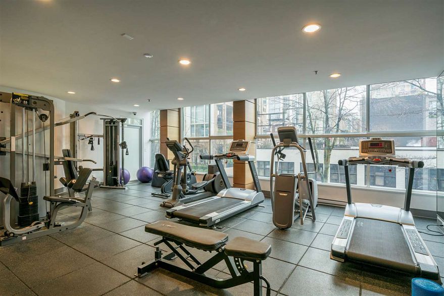 1404 1323 Homer Street