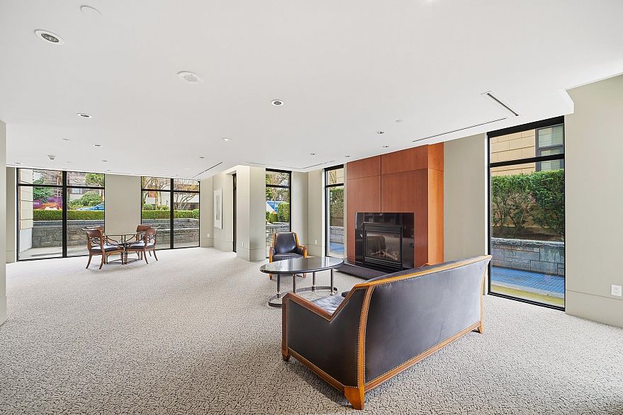 1602 1863 Alberni Street