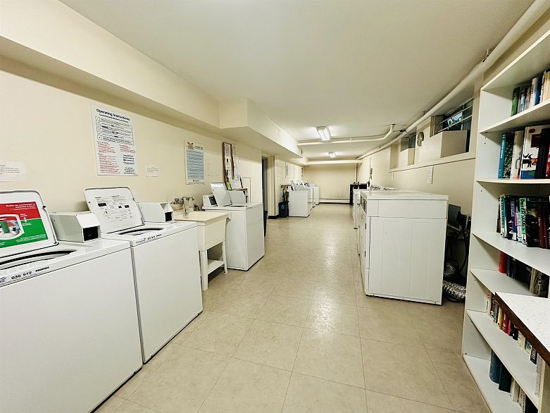 1002 1251 Cardero Street