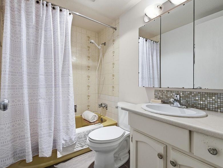 101 2910 Ontario Street