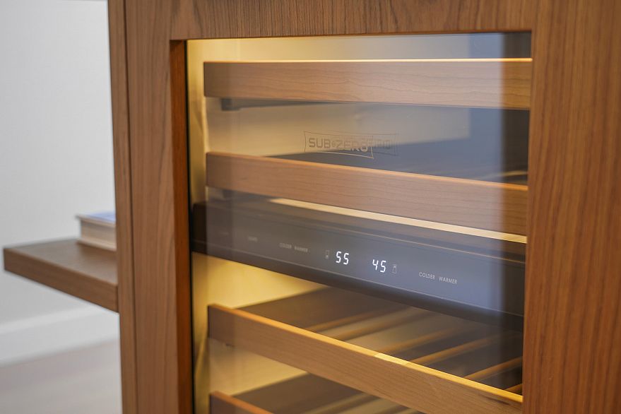 3405 1335 Howe Street