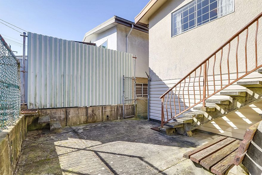 4676 Reid Street