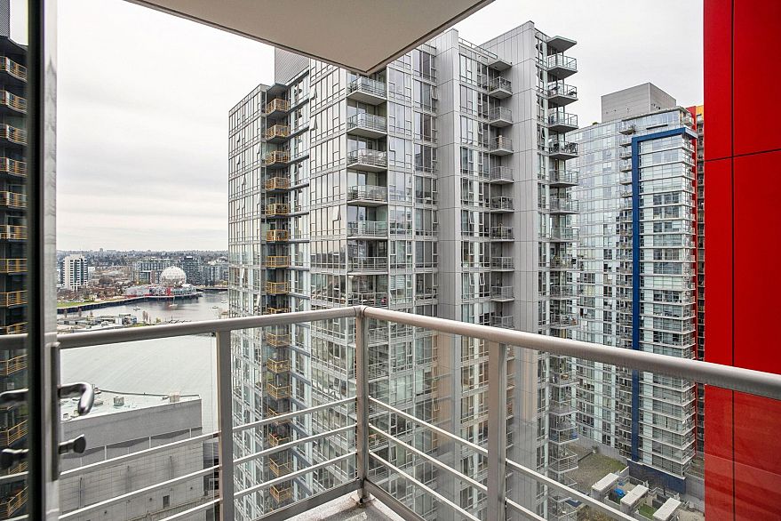 2209 602 Citadel Parade