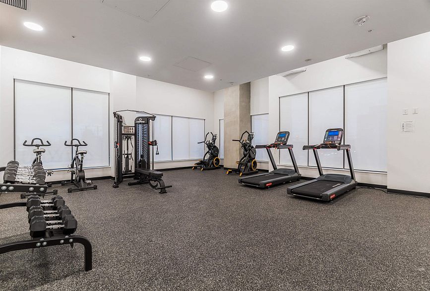 305 8138 Fraser Street