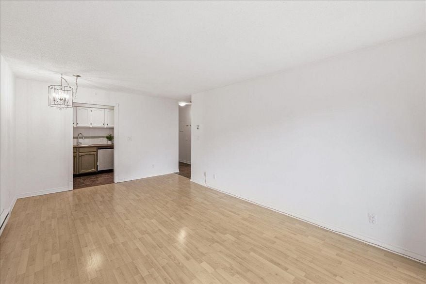 304 1864 Frances Street