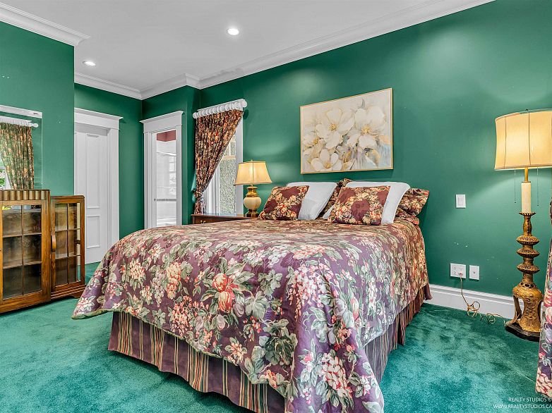 6362 Churchill Street