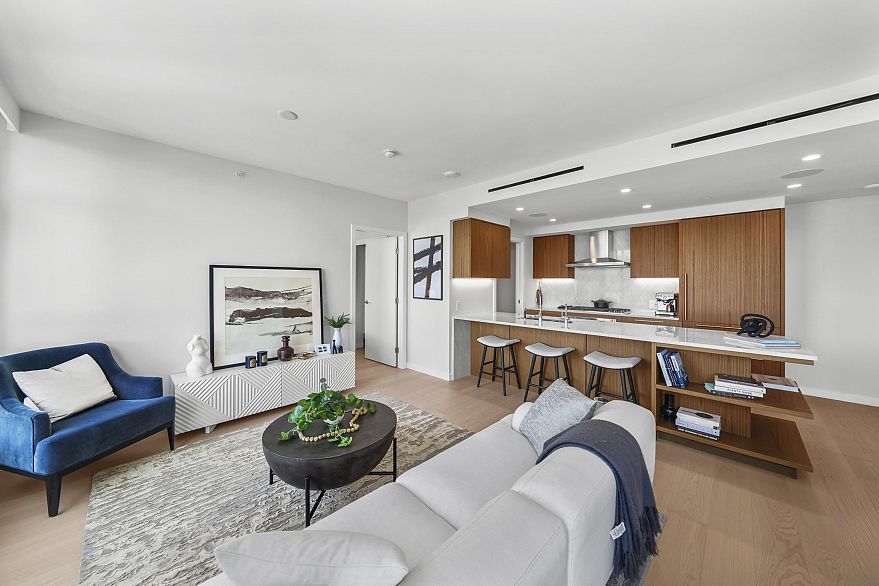 3405 1335 Howe Street