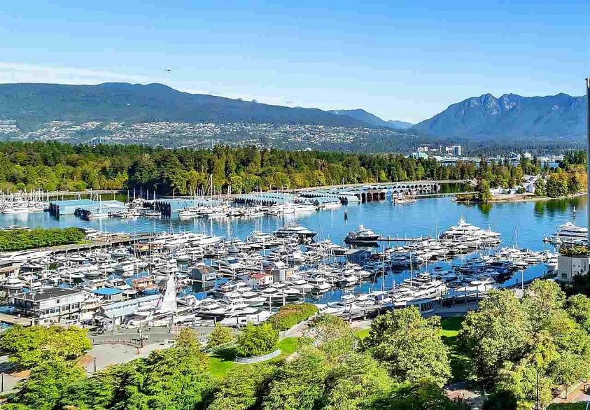 502 1277 Melville Street