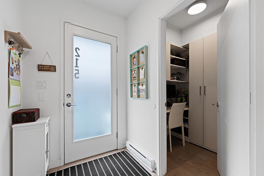 215 311 E 16th Avenue