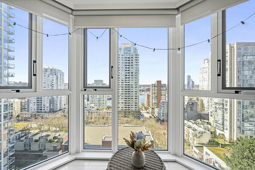 1209 888 Pacific Street