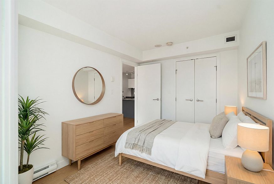 716 188 Keefer Street