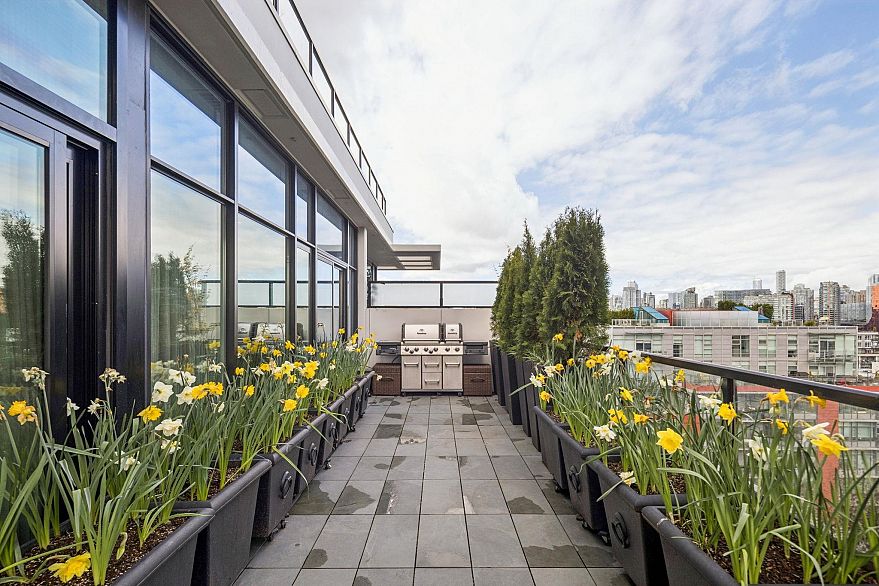 1202 1788 Ontario Street