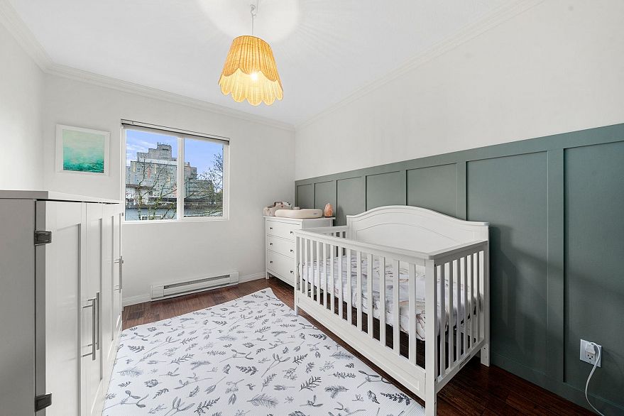 202 1106 W 11th Avenue