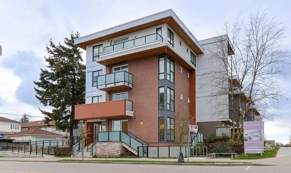 206 4933 Clarendon Street