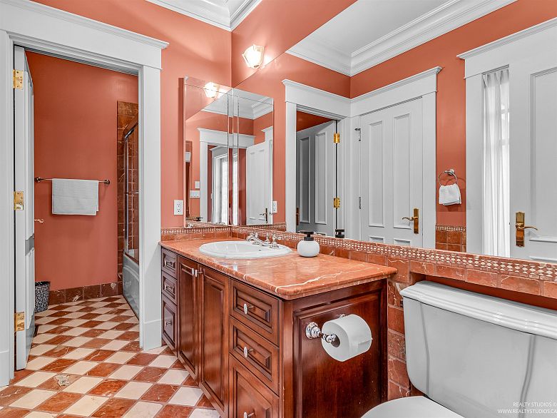 6362 Churchill Street