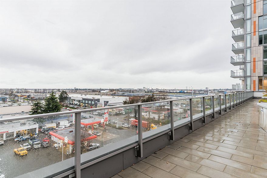 305 8138 Fraser Street