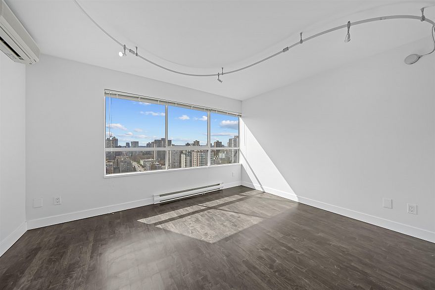 1908 1060 Alberni Street