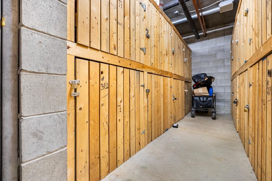 302 655 W 13th Avenue