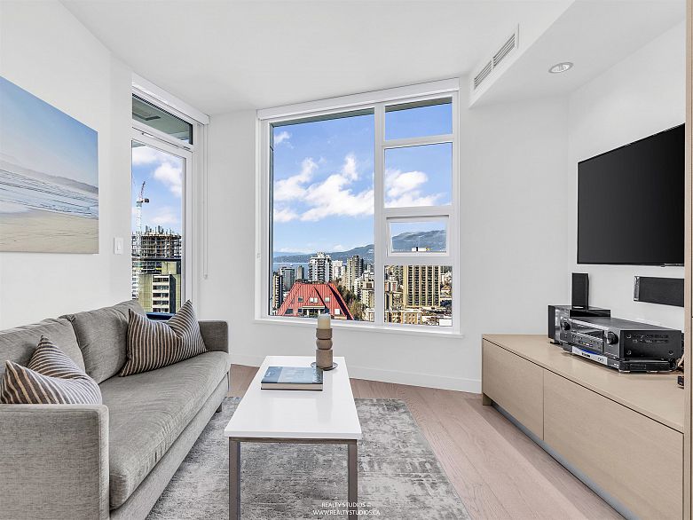 2702 1289 Hornby Street