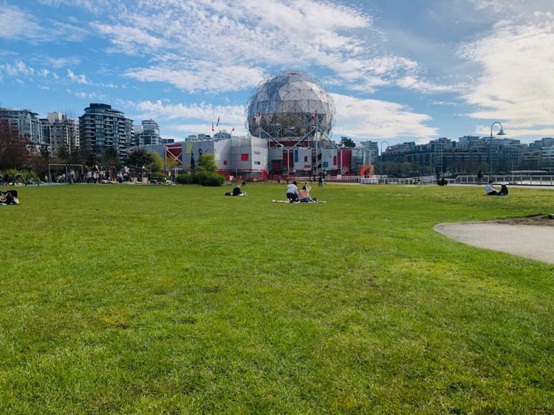 253 108 W 1st Avenue