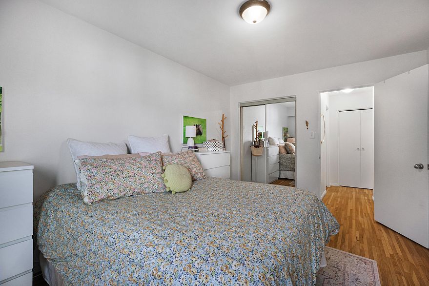 303 2125 W 2nd Avenue