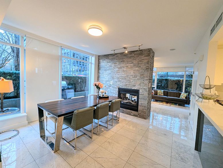 1211 W Cordova