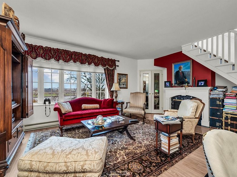 302 1311 Beach Avenue