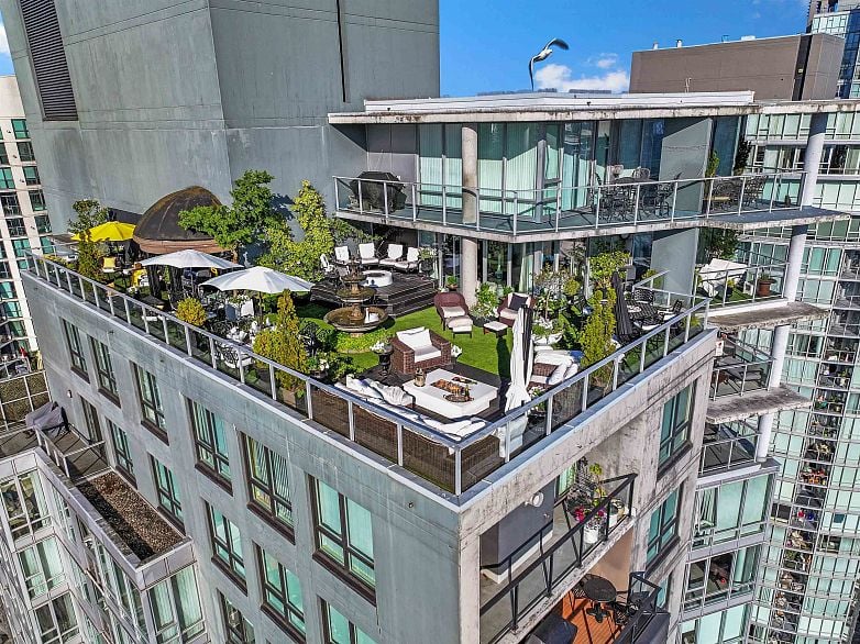 3701 1495 Richards Street