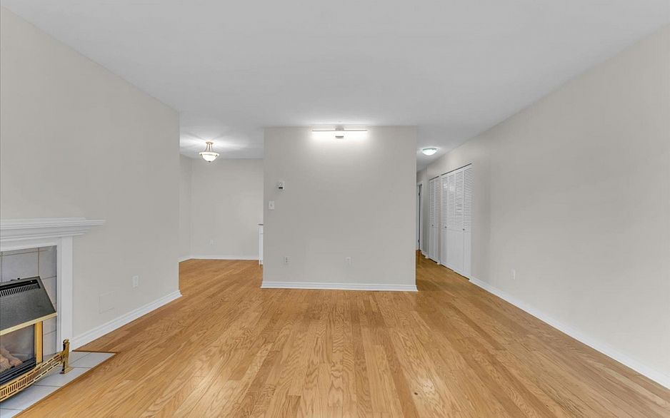 104 1641 Woodland Drive