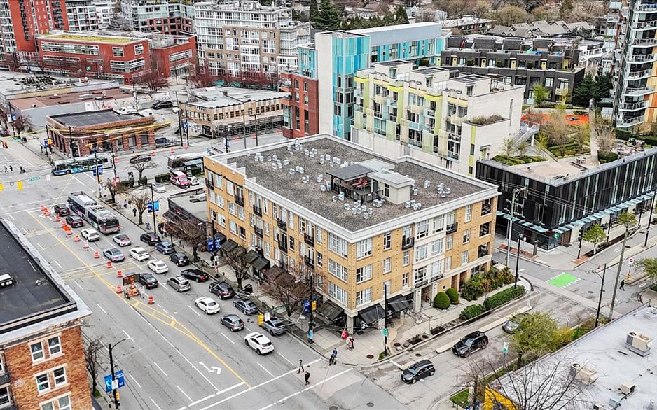 304 205 E 10th Avenue