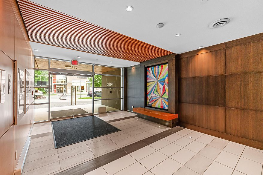 607 2528 Maple Street