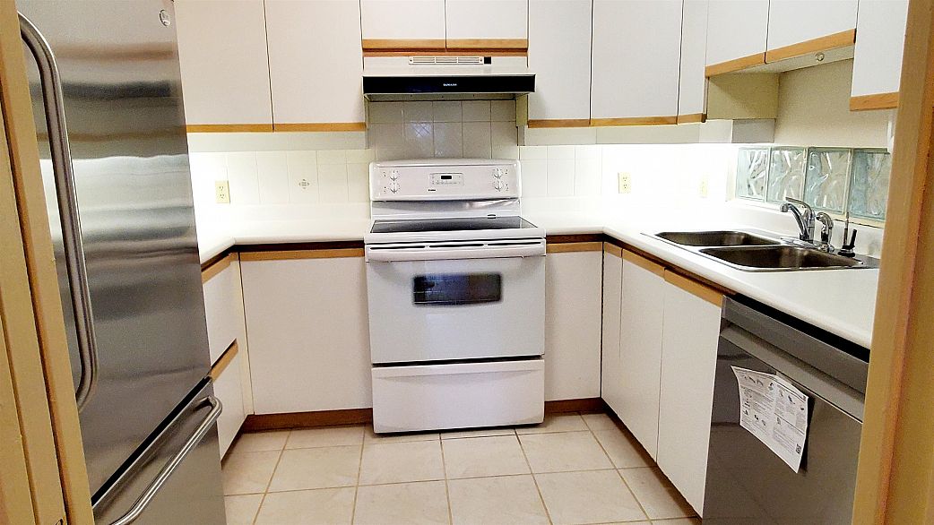 311 1859 Spyglass Place