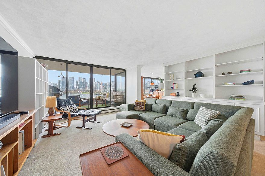 533 666 Leg In Boot Square