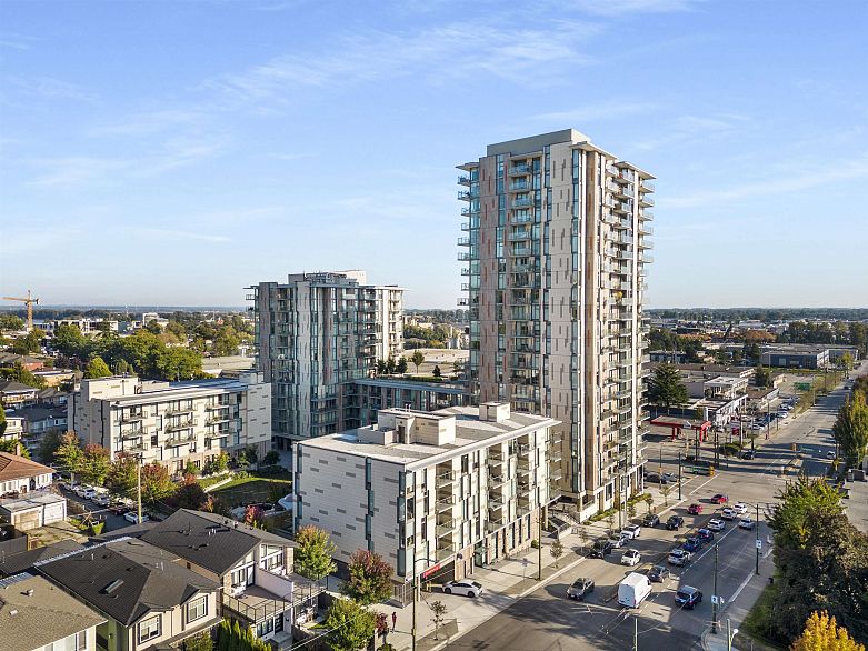 305 8138 Fraser Street