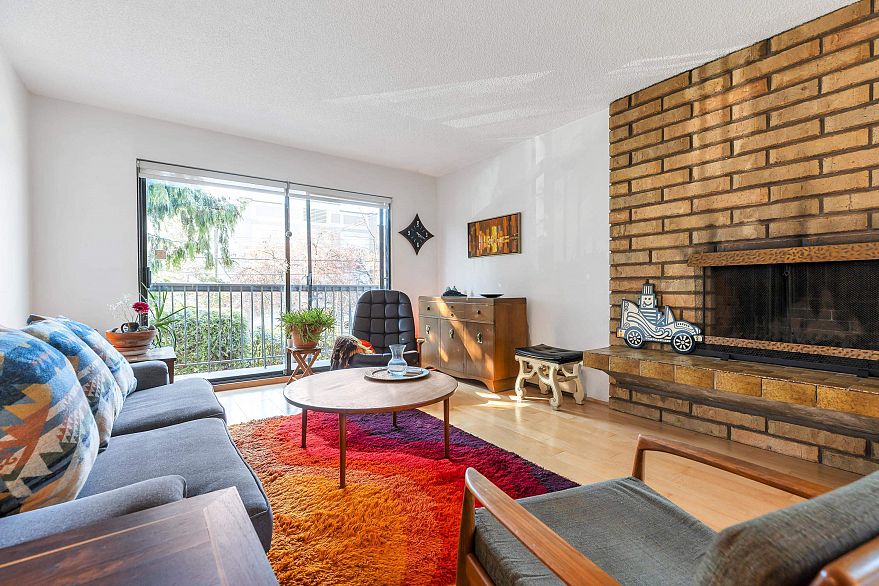 204 1515 E 5th Avenue