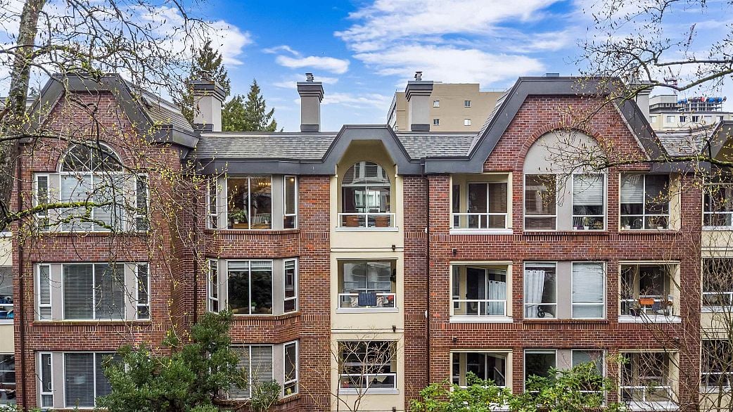 407 1230 Haro Street