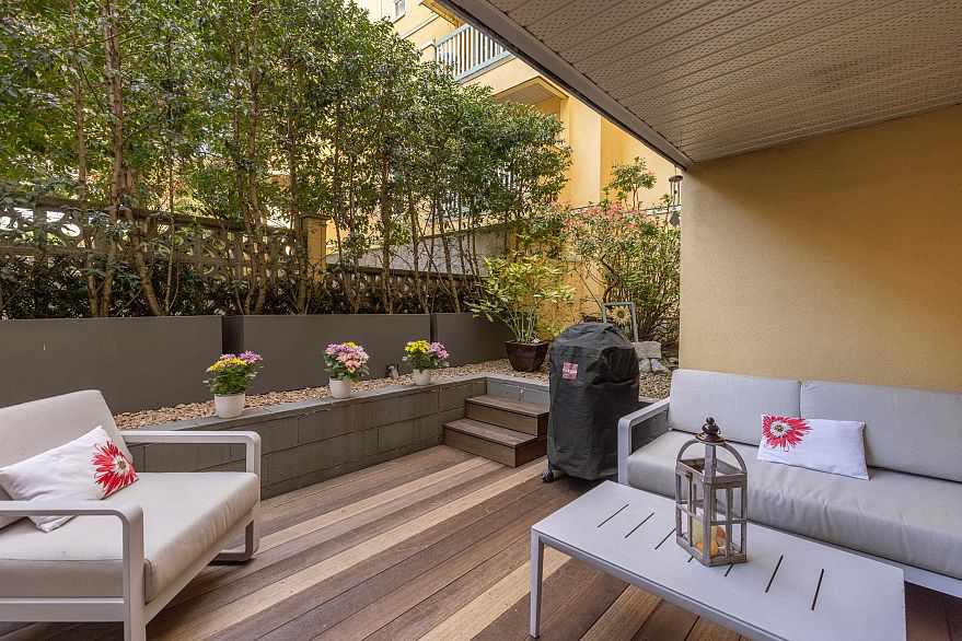 105 1125 Gilford Street