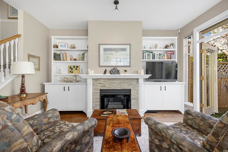 10 5880 Hampton Place