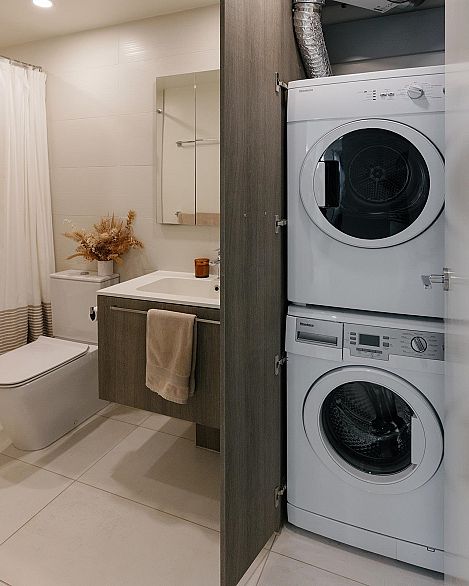 305 285 E 10th Avenue